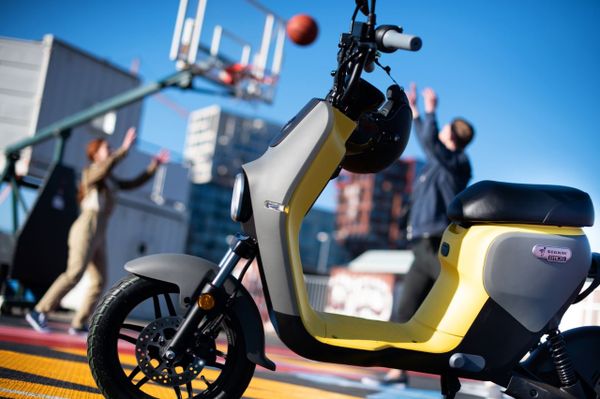 Verschil tussen een E-bike en een E-scooter